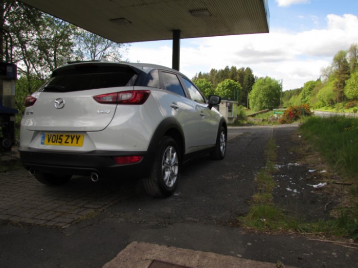 Mazda,CX3,2015,scenic,rear,side,Carwitter