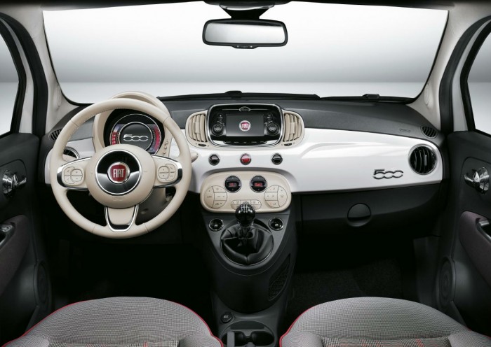 2015 FIAT Nuova 500 - Dashboard Interior - carwitter