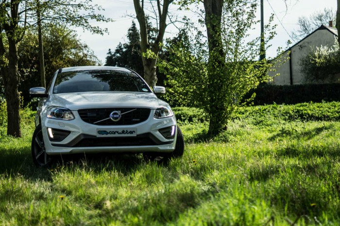 2015 Volvo XC60 RDesign D4 Review - Front Scene - carwitter