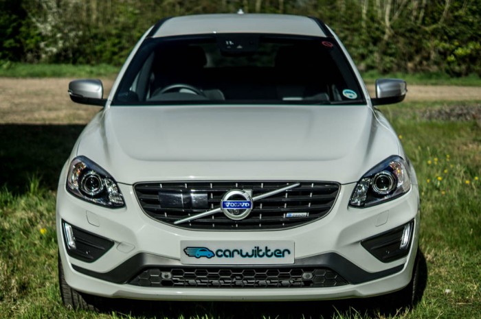 2015 Volvo XC60 RDesign D4 Review - Front - carwitter
