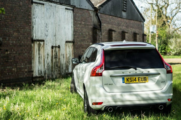 2015 Volvo XC60 RDesign D4 Review - Rear Angle - carwitter