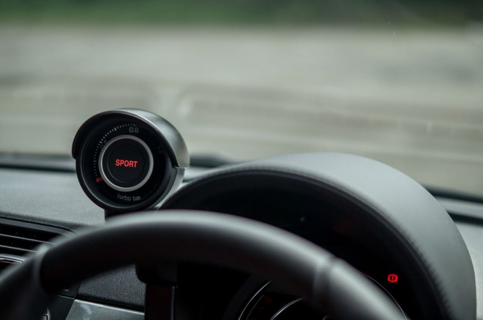 Fiat Abarth 500 595 Review - Boost Gauge - carwitter