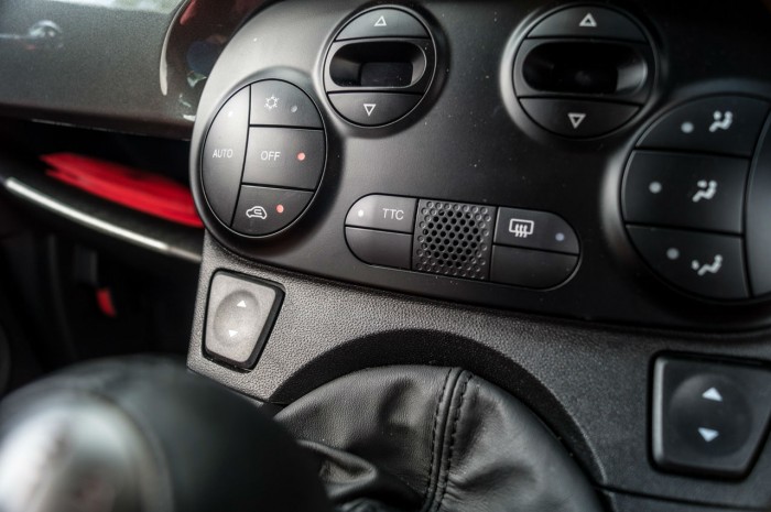 Fiat Abarth 500 595 Review - TTC Button - carwitter