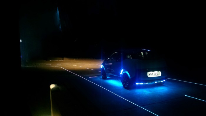 MoneySuperMarket Mind Controlled Car - 04