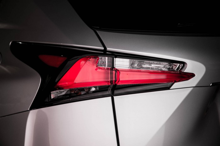 2015 Lexus NX 300h Review - Rear Light Detail - carwitter