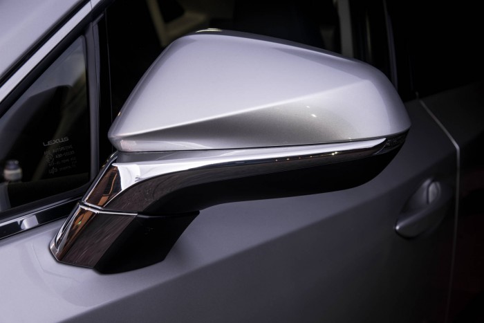 2015 Lexus NX 300h Review - Wing Mirror - carwitter