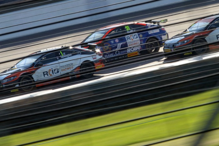 BTCC 15 Rockingham Action 2
