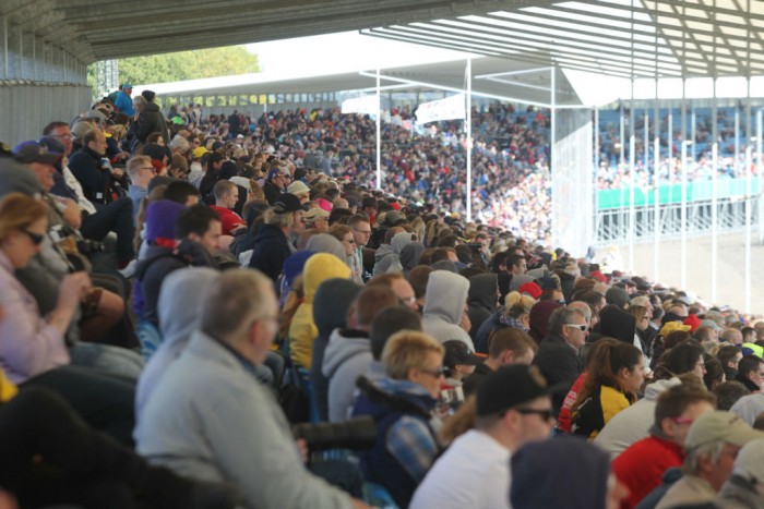 BTCC 15 SilverStone Crowd