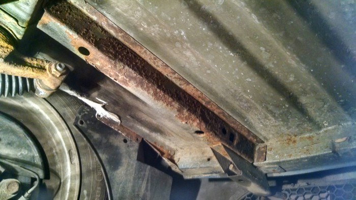 Peugeot 106 GTi - Under Boot Floor - carwitter
