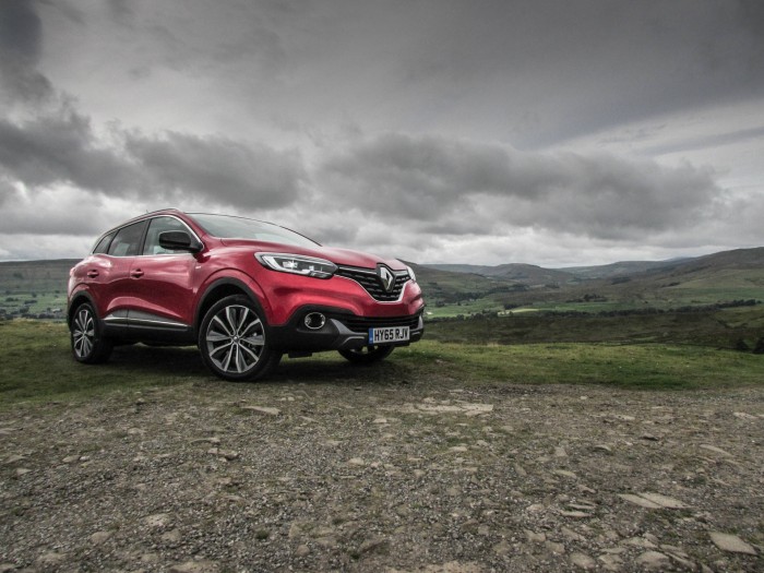 Renault Kadjar Review - Front Angle - carwitter
