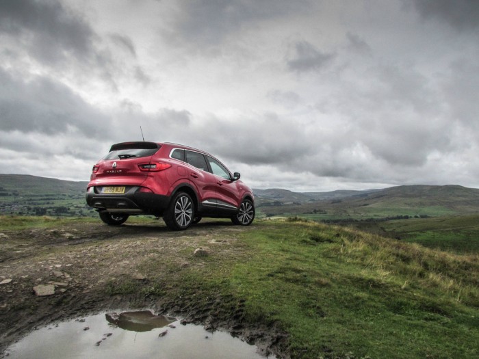 Renault Kadjar Review - Rear Angle Scene - carwitter
