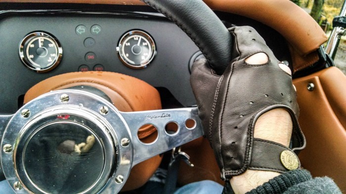 Southcombe Cooper Driving Gloves Review - Carwitter