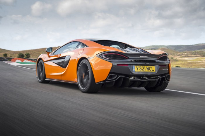 McLaren 570S -Rear Motion