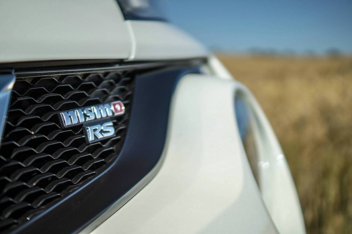 Nissan Juke NISMO RS Review - Front Badge - carwitter