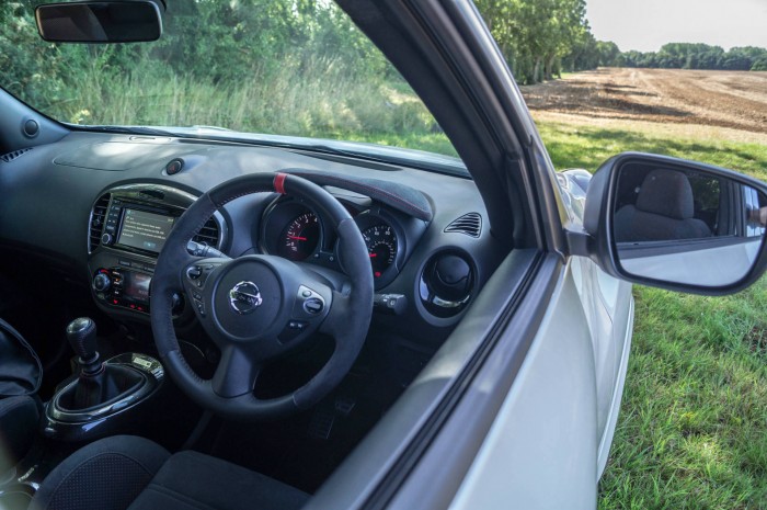 Nissan Juke NISMO RS Review - Steering Wheel - carwitter