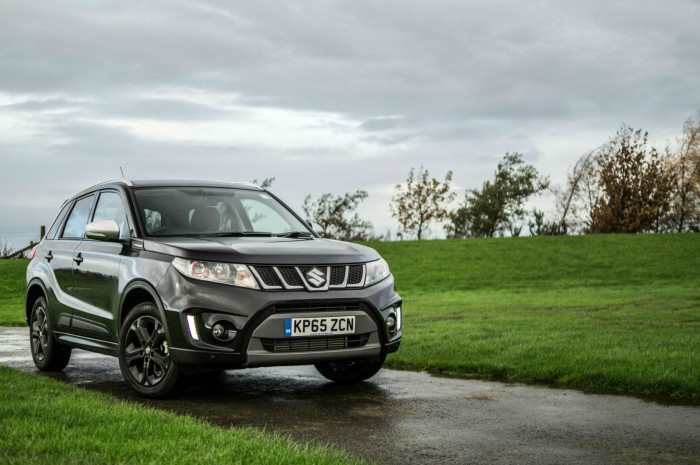 Suzuki Vitara S On Track - Front Angle - carwitter