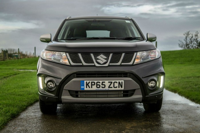 Suzuki Vitara S On Track - Front - carwitter