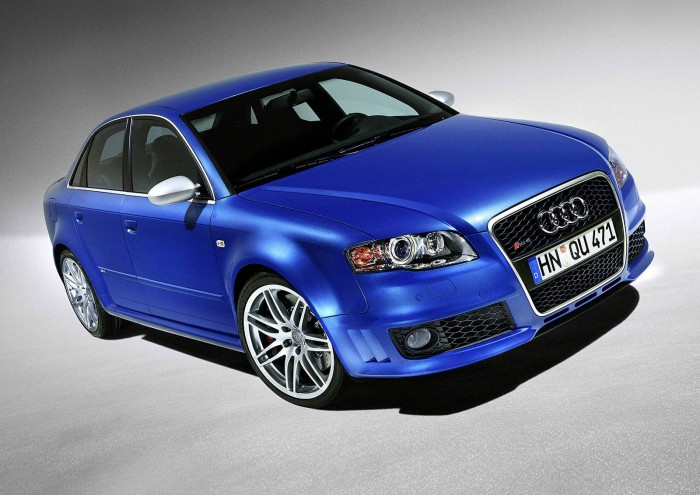 2007 Audi RS4 Quattro - carwitter