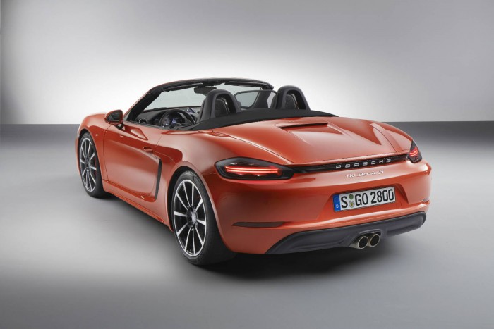 2016 Porsche 718 Boxster S - rear - carwitter