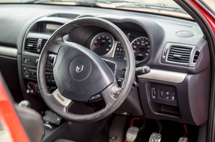Purchased a 2005 RenaultSport Clio Trophy - 003