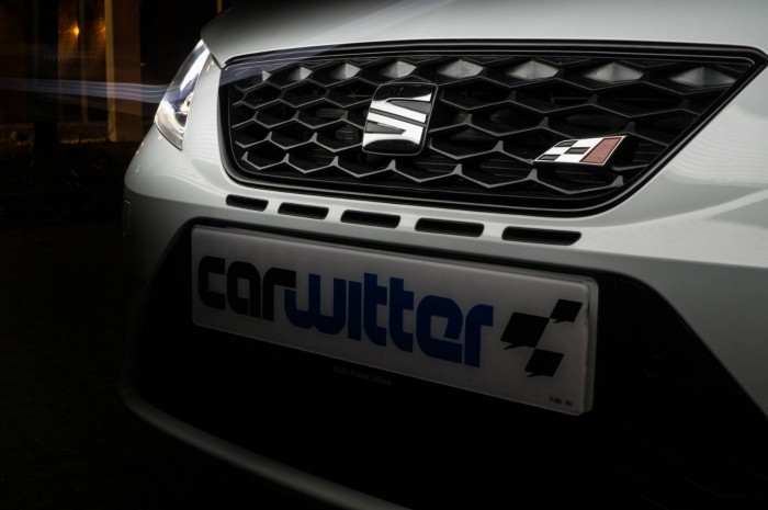 SEAT Leon Cupra 280 Review - Front Grille - carwitter