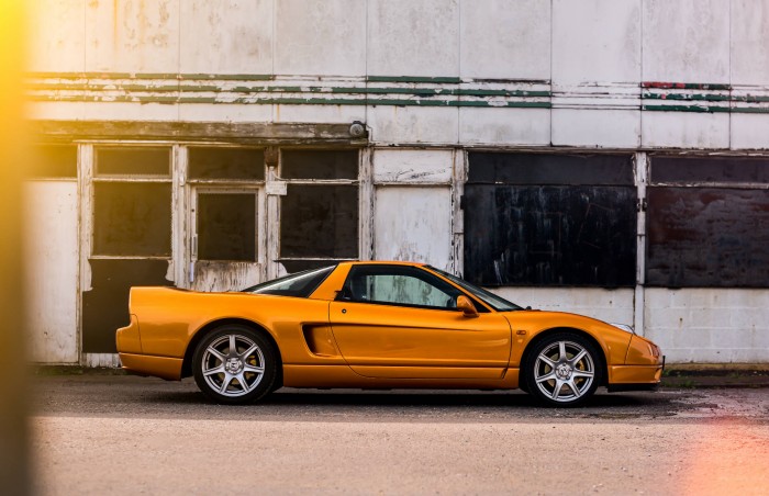2005 Honda NSX - Imola Orange - Side On - carwitter