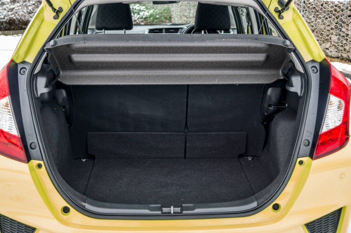 2016 Honda Jazz Review - Boot Space - carwitter