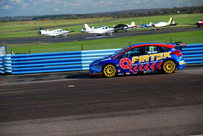 BTCC 16 TestThrux Jordan Ford Focus 1
