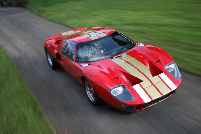 Hi Tek - Le Mans Coupes - Ford GT40 2 - carwitter