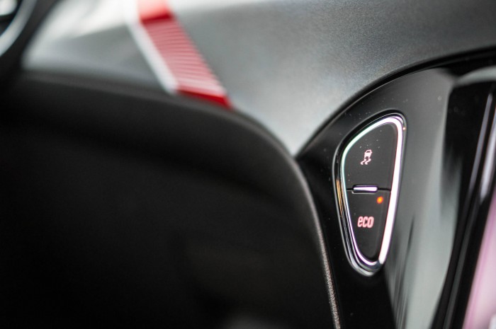 Vauxhall ADAM S Review - Traction Control Button - carwitter
