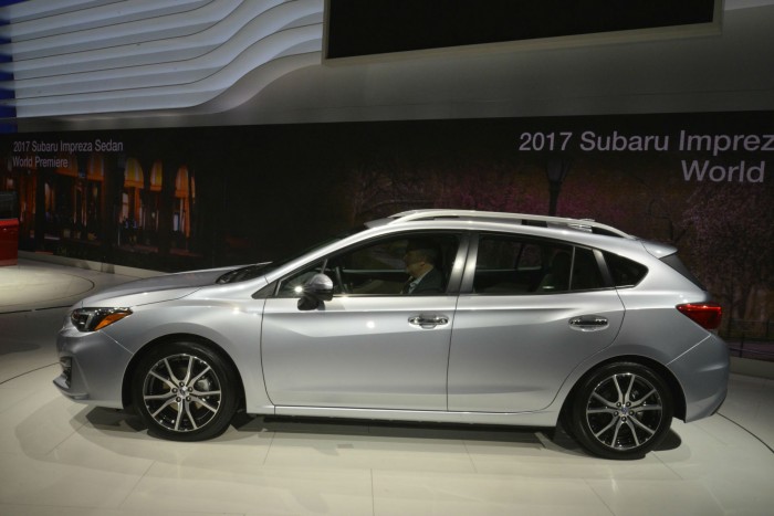 2017 Subaru Impreza Estate Hatch - Side - carwitter