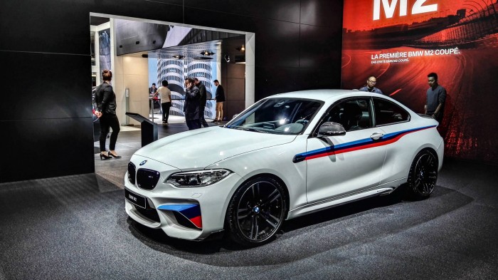 Geneva Motor Show 2016 - BMW M2 M Performance - Side - carwitter