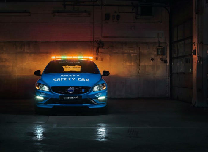 Volvo V60 Polestar WTCC Safety Car - Front - carwitter