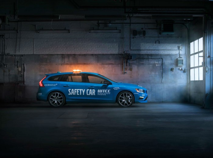 Volvo V60 Polestar WTCC Safety Car - Side- carwitter