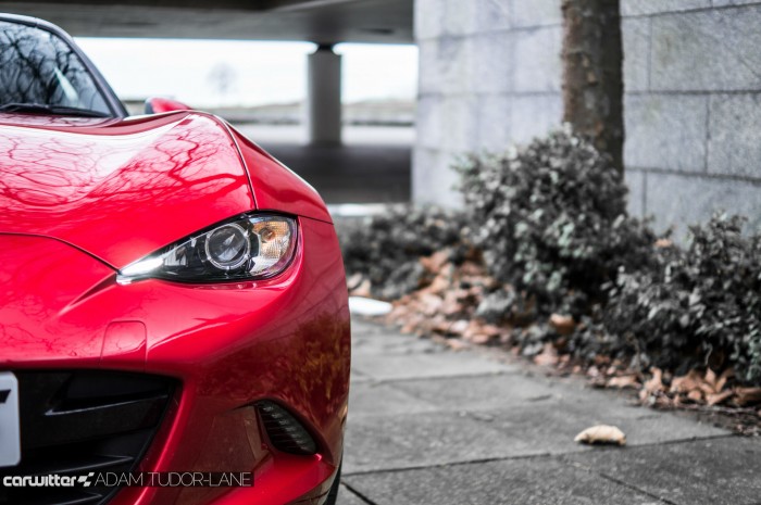 2016 Mazda MX5 160 PS Review - Headlight - carwitter