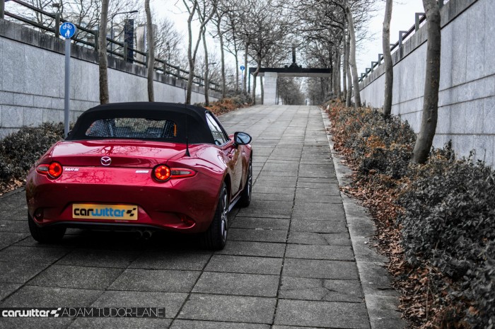 2016 Mazda MX5 160 PS Review - Rear Scene Far - carwitter