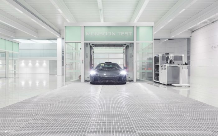 McLaren MTC Factory Tour - 002 - carwitter