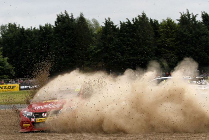 BTCC 2016 Croft Lloyd Off