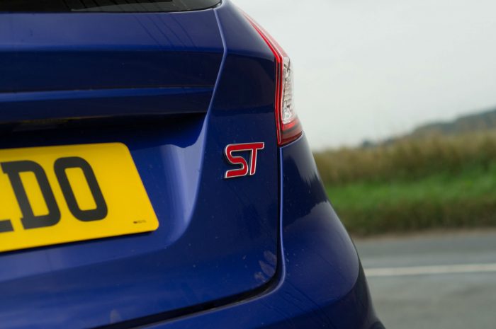 Ford Fiesta ST - Badge - carwitter