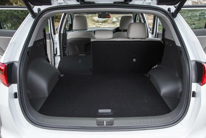 2016 Kia Sportage Review - Boot - carwitter