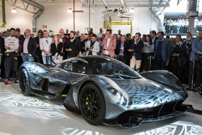 Aston Martin Red Bull Racing AM-RB 001 - Front - carwitter