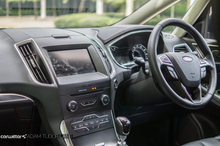2016-ford-s-max-review-interior-dashboard-carwitter