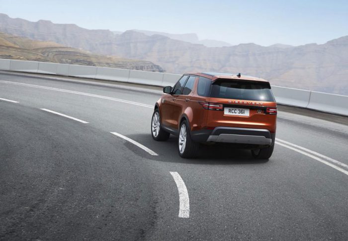 land-rover-discovery-back