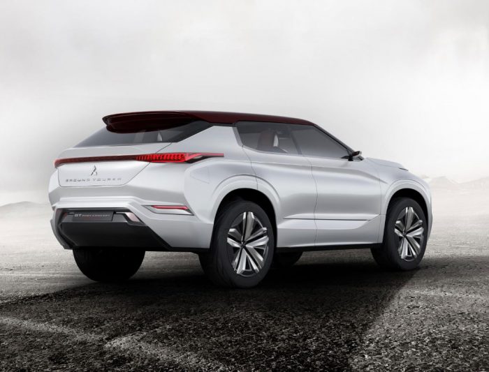 mitsubishi-gt-phev-back
