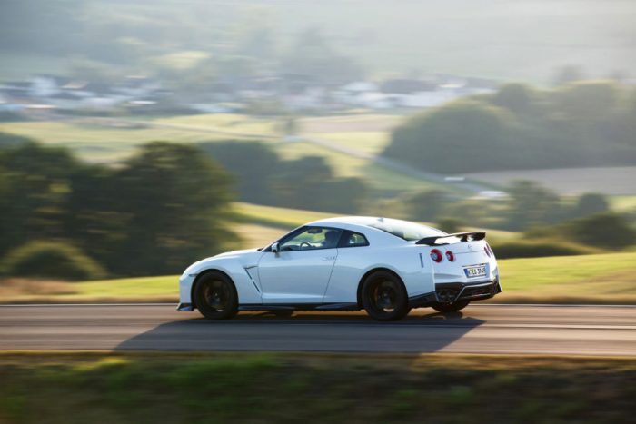nissan-gt-r-track-edition-side