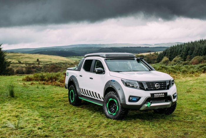 nissan-navara-enguard-concept-front-carwitter