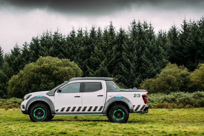 nissan-navara-enguard-concept-side-carwitter