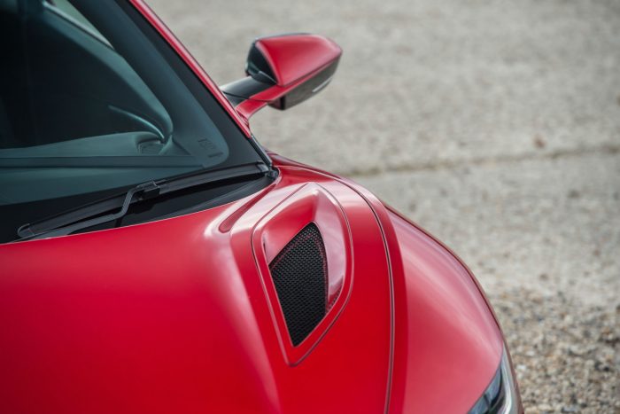 2016-honda-nsx-review-bonnet-vent-carwitter