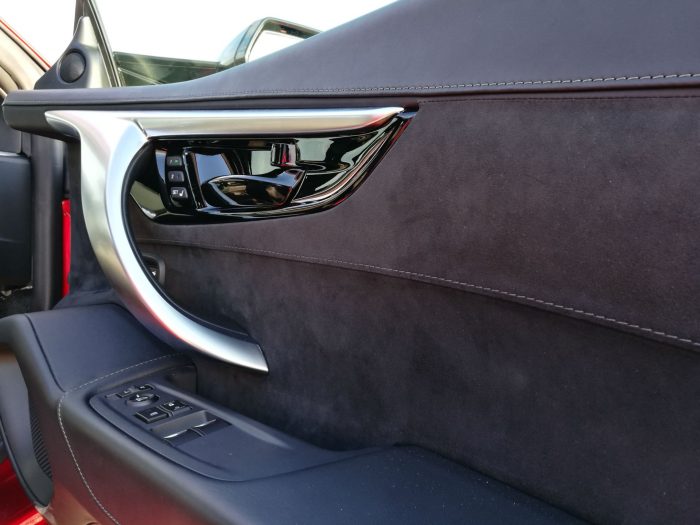 2016-honda-nsx-review-door-handle-carwitter