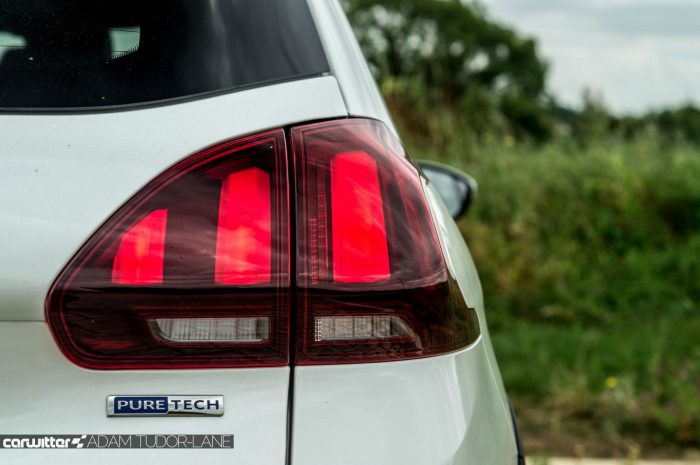 2016-peugeot-2008-allure-1-2-review-brake-lights-carwitter